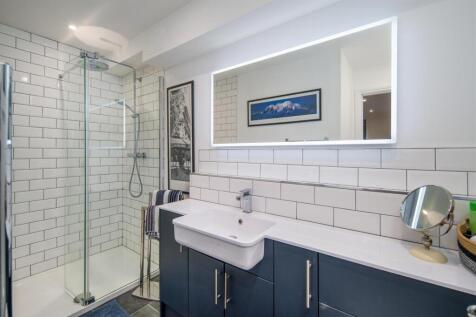 Shower Room En-Suite