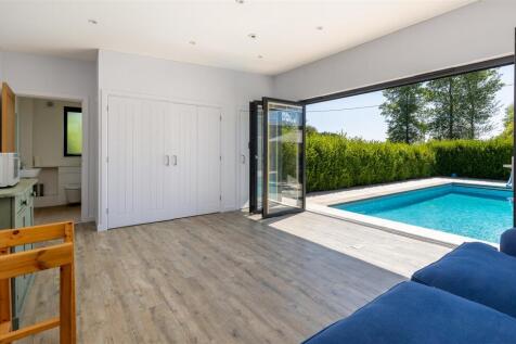 Pool House