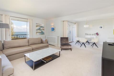 Open-PLan Living Area