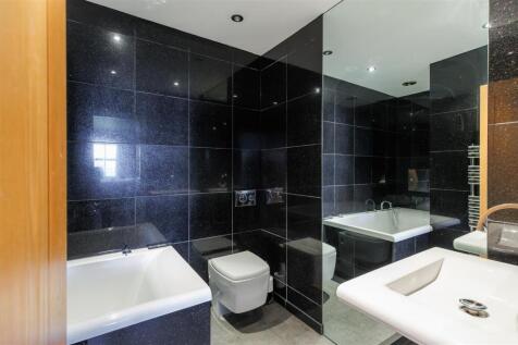 Bathroom En-Suite