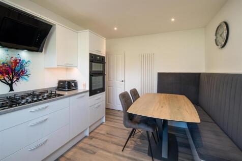 Kitchen &amp; Breakfast Room