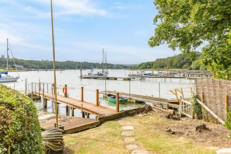 Pontoon &amp; View