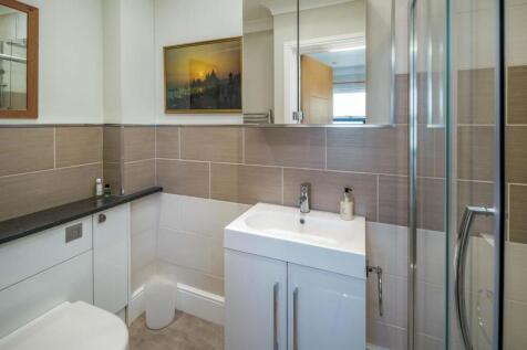 Shower Room En-Suite