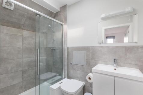 Shower Room En-Suite