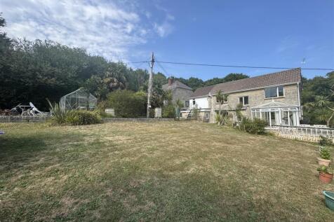 Rear Garden and Rear Elevation