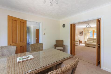 Access to Kitchen &amp; Sitting Room