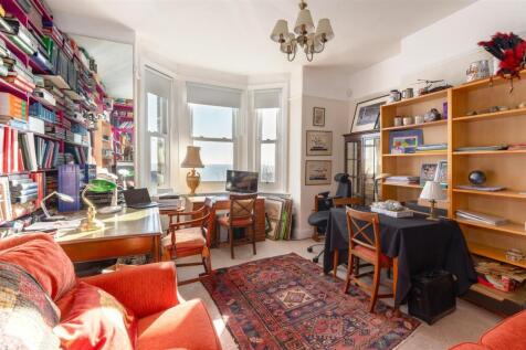 Bedroom 1/Library