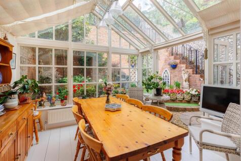 Breakfast Room