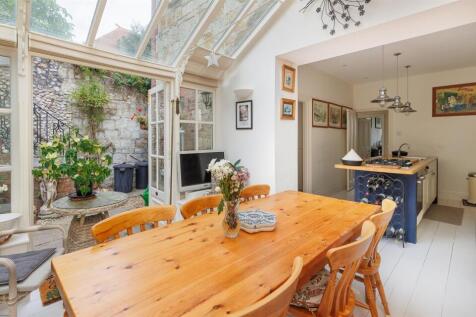Breakfast Room &amp; Conservatory