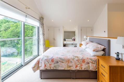 Principal Bedroom Suite