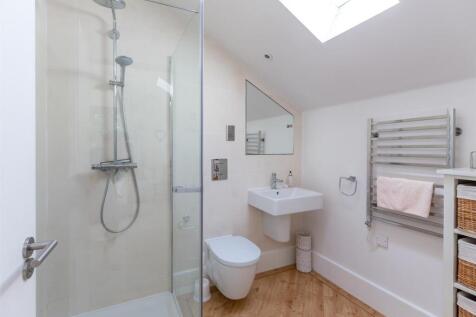 Shower Room En-Suite