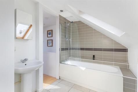 Bathroom En-Suite