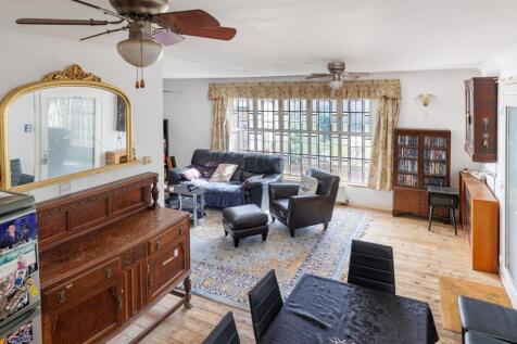 Open Plan Family Area