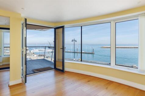 Living Room to the Balcony