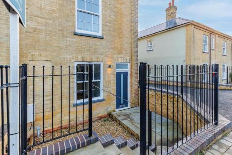 Front Courtyard Garden