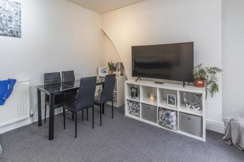 Lounge 2
