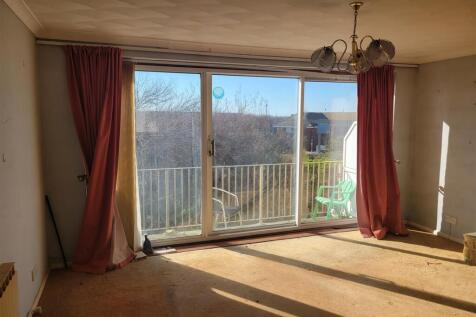 Balcony /Lounge