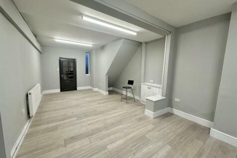 SHOP AREA