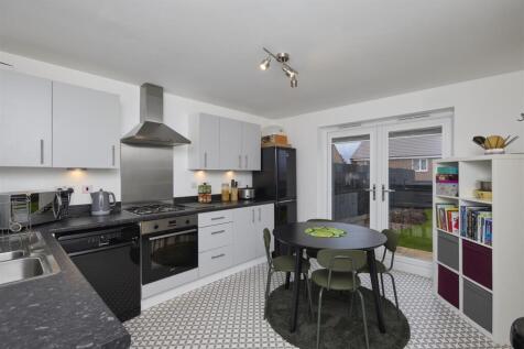 Kitchen/Dining
