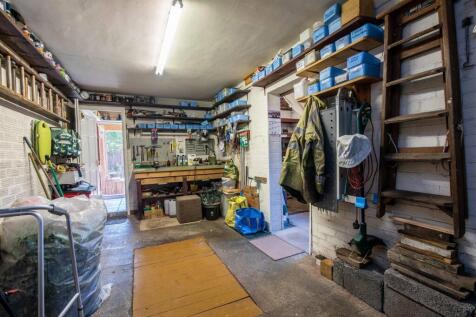 Workshop/Garage- room one