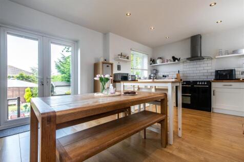 Kitchen/dining/family