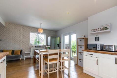 Kitchen/dining/family