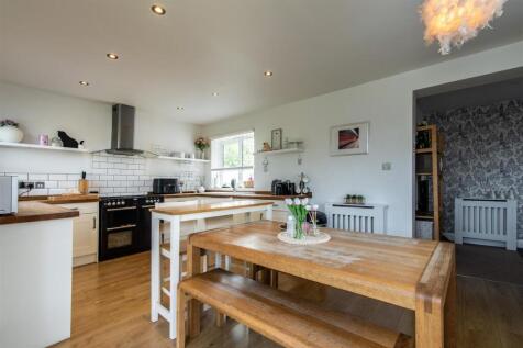 Kitchen/dining/family