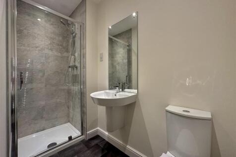 EN SUITE .jpg