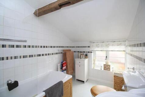Bathroom.jpeg