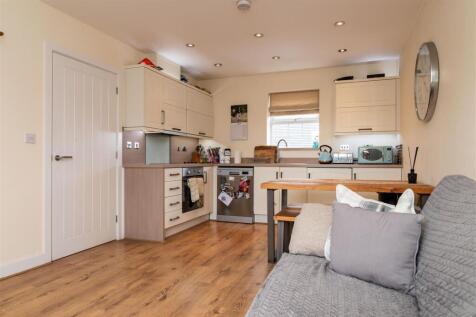 Living/Kitchen
