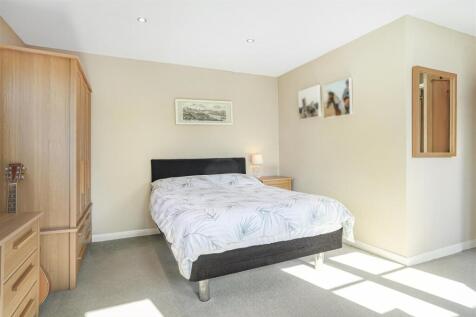 10089bed11.jpg
