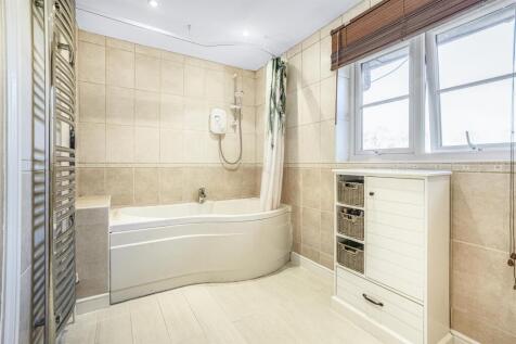 10089bathroom.jpg