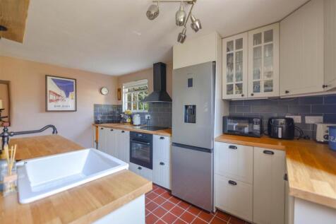 0121kitchen.jpg