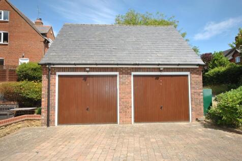 0118garage.JPG