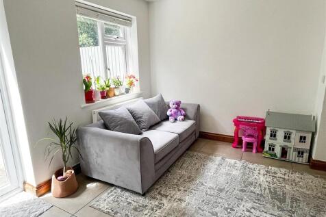 FAMILY AREA