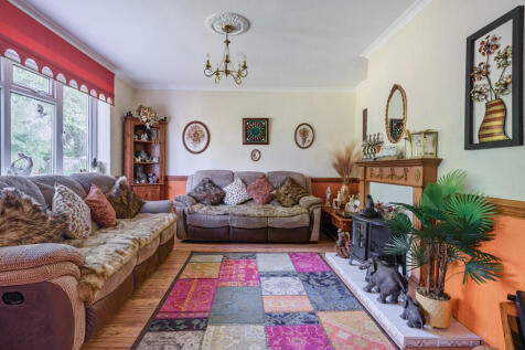 1304258-1-683df6b...