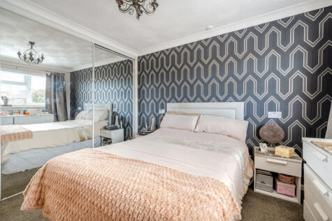 1372231-16-68f8d2...