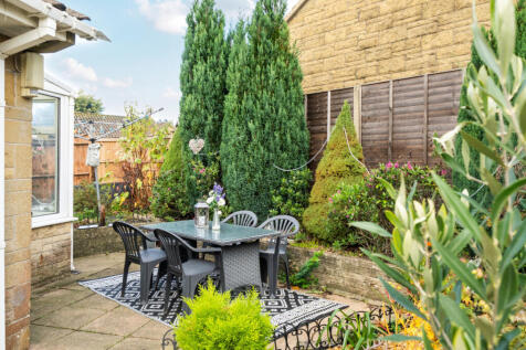 1372231-4-68f8d0f...