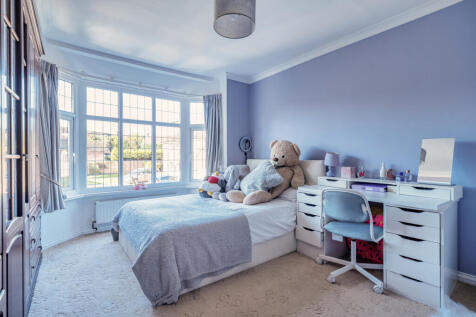 1371777-11-68fb52...