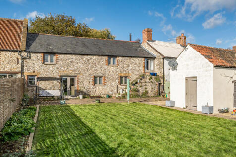 1369543-4-68ff79a...