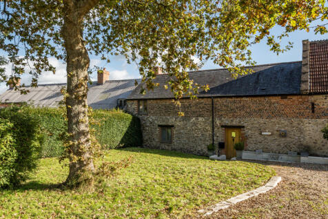 1369543-27-68ff7a...