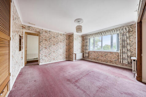 1365445-8-68ee651...