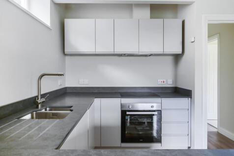 42-6821cd8202ea8-...