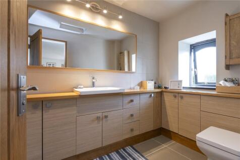 Master En-Suite