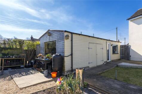 Garage/Workshop
