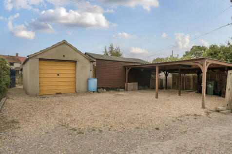 1340690-1-68a3572...