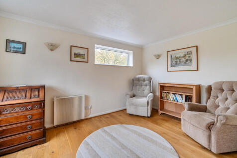 1371838-19-690209...