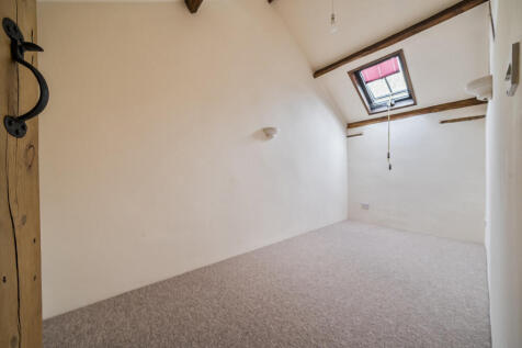 1365113-4-68f0f34...