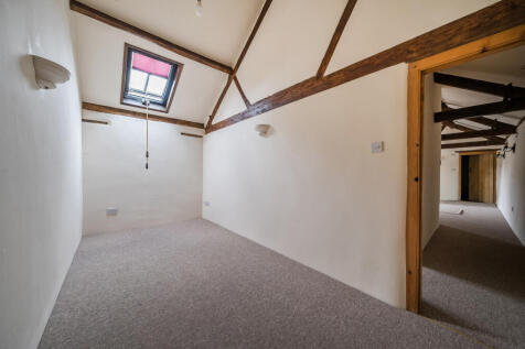 1365113-5-68f0f35...