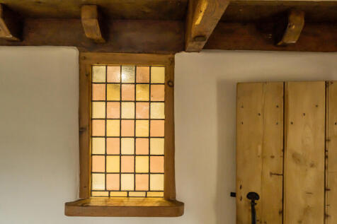 1365113-9-68f0f37...